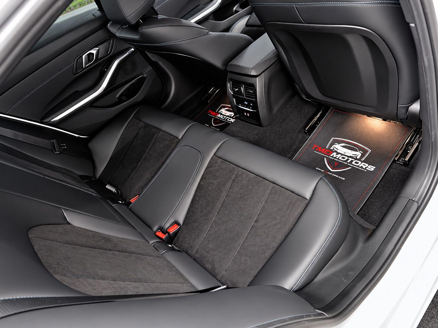 BMW 3 Series view 11