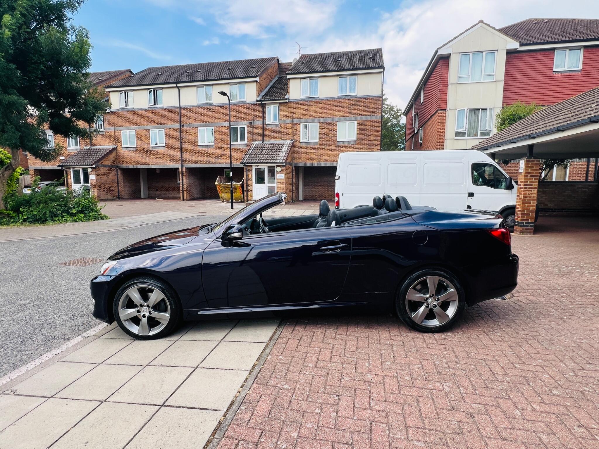 Lexus Is view 33