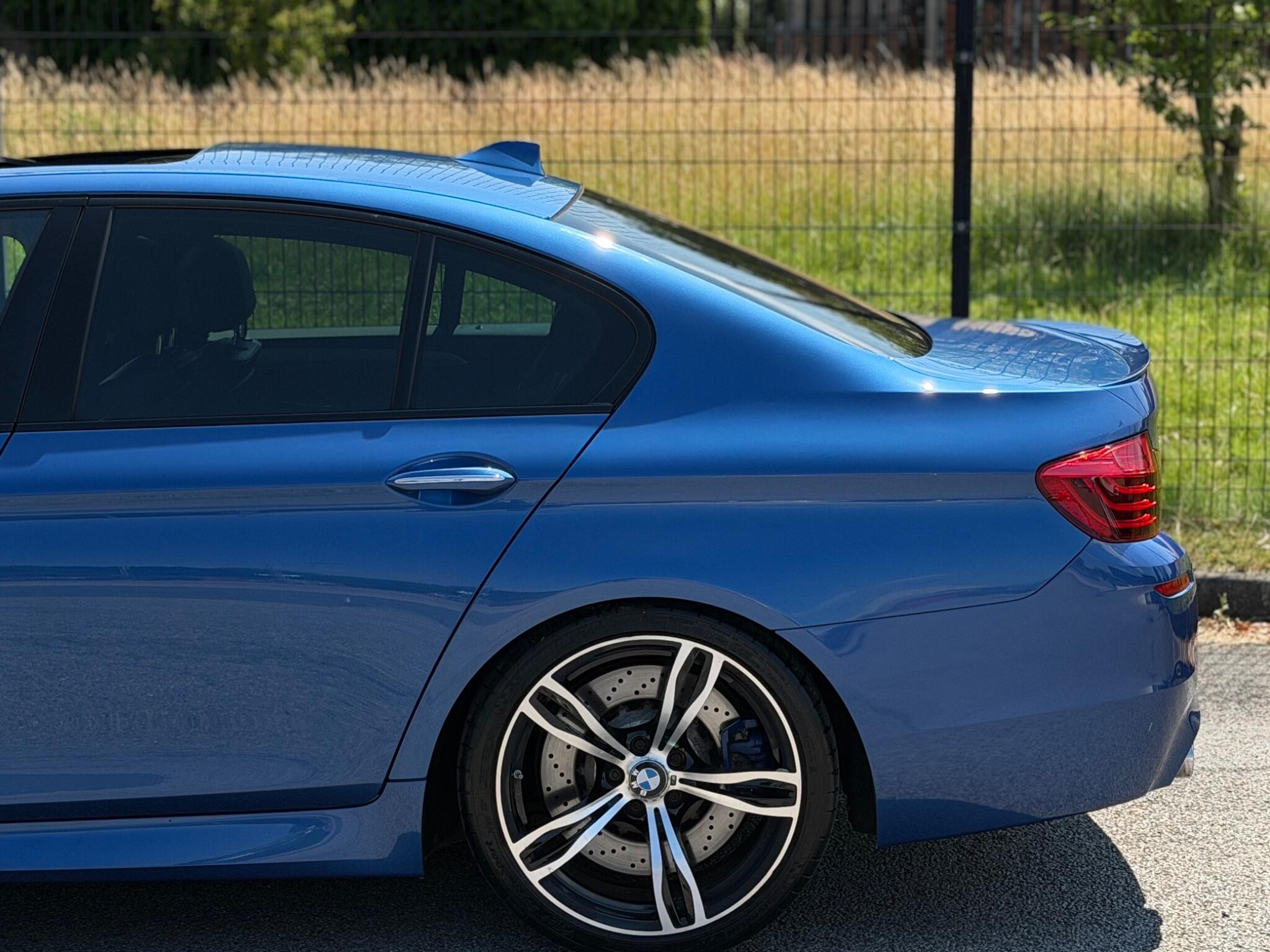 BMW M5 view 27