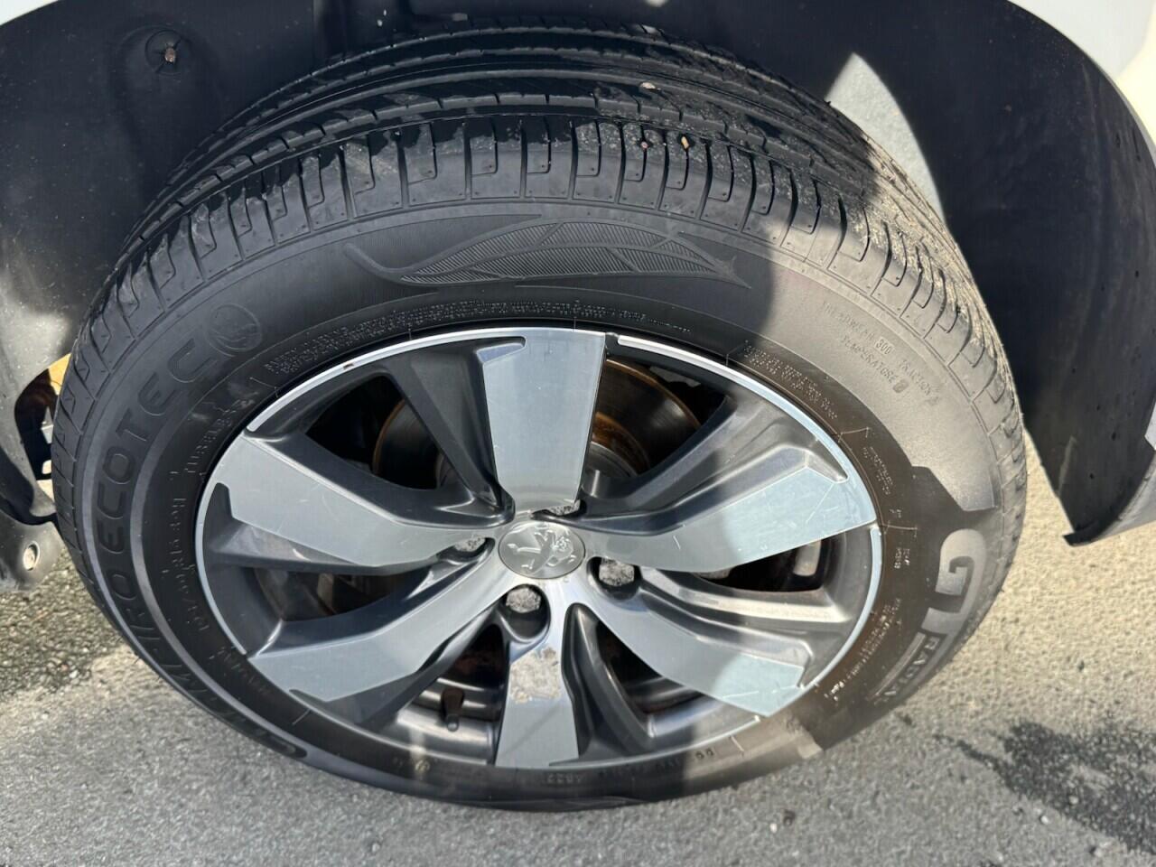 Peugeot 2008 view 47
