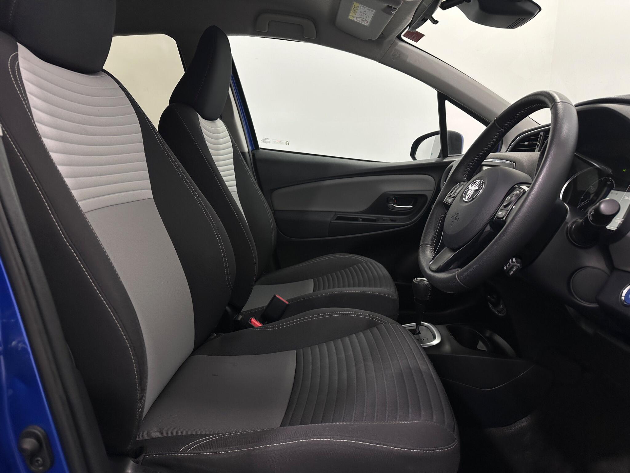 Toyota Yaris view 26