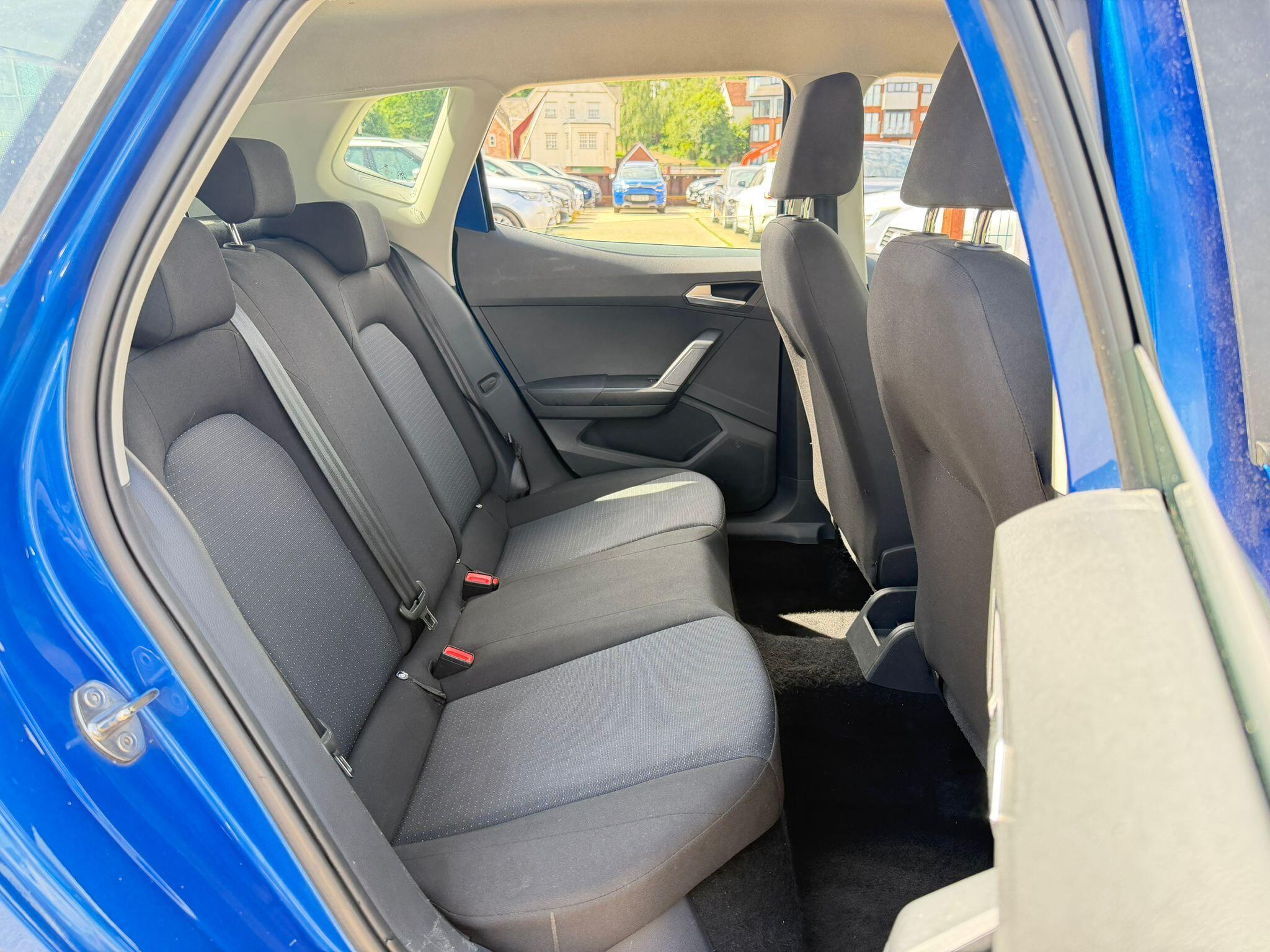 Seat Arona view 12