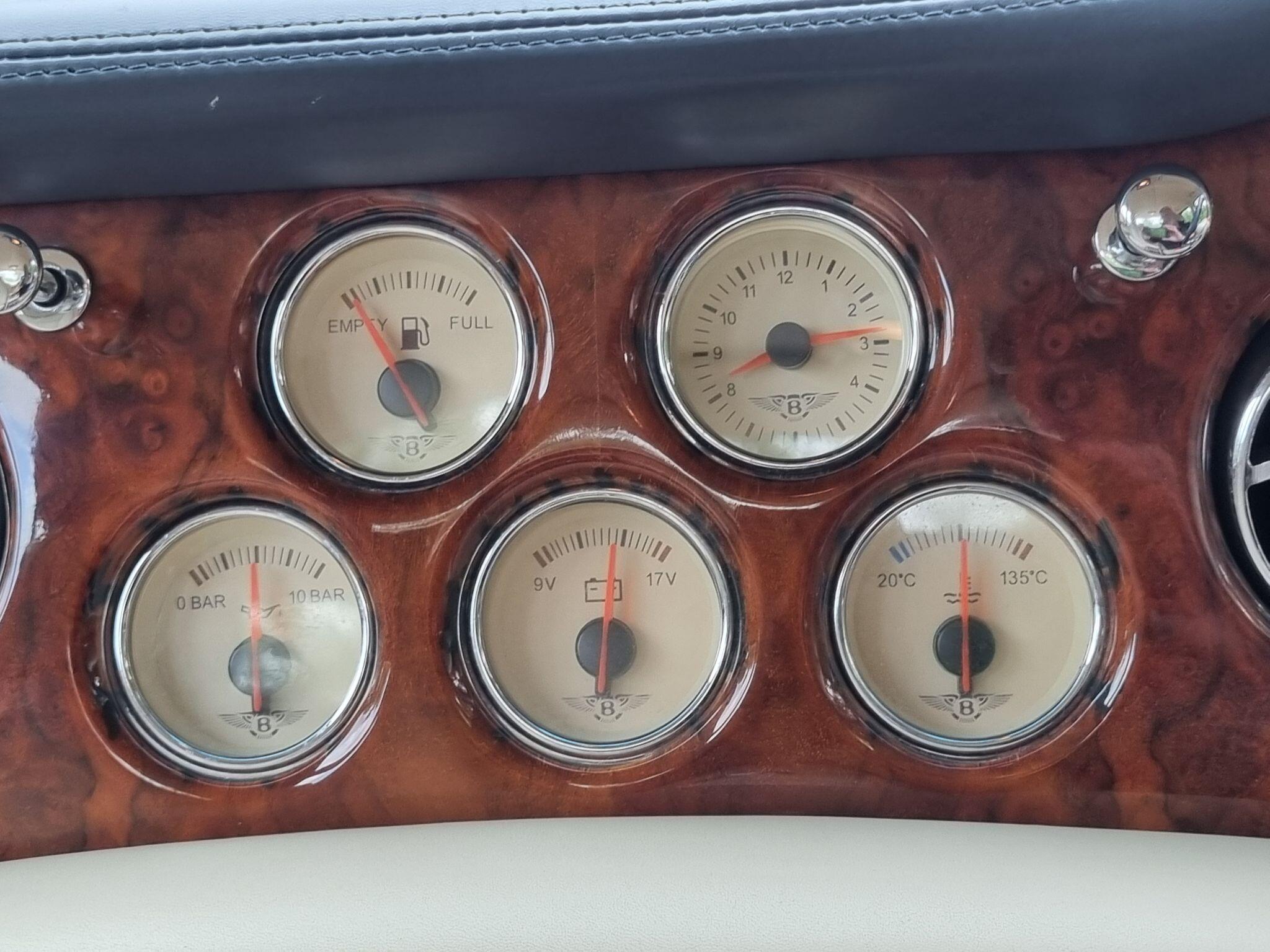 Bentley Arnage view 16
