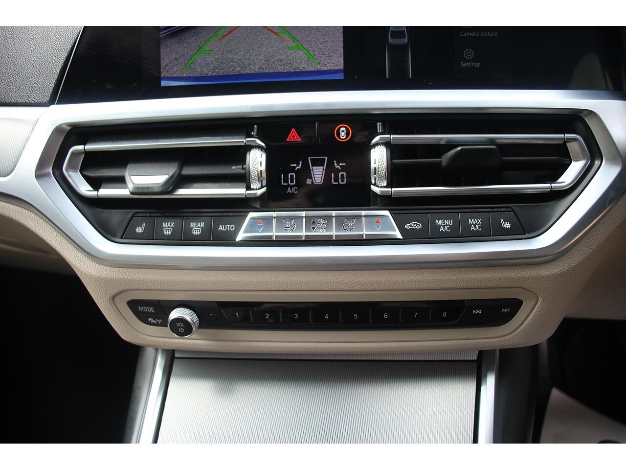 BMW 3 Series view 27