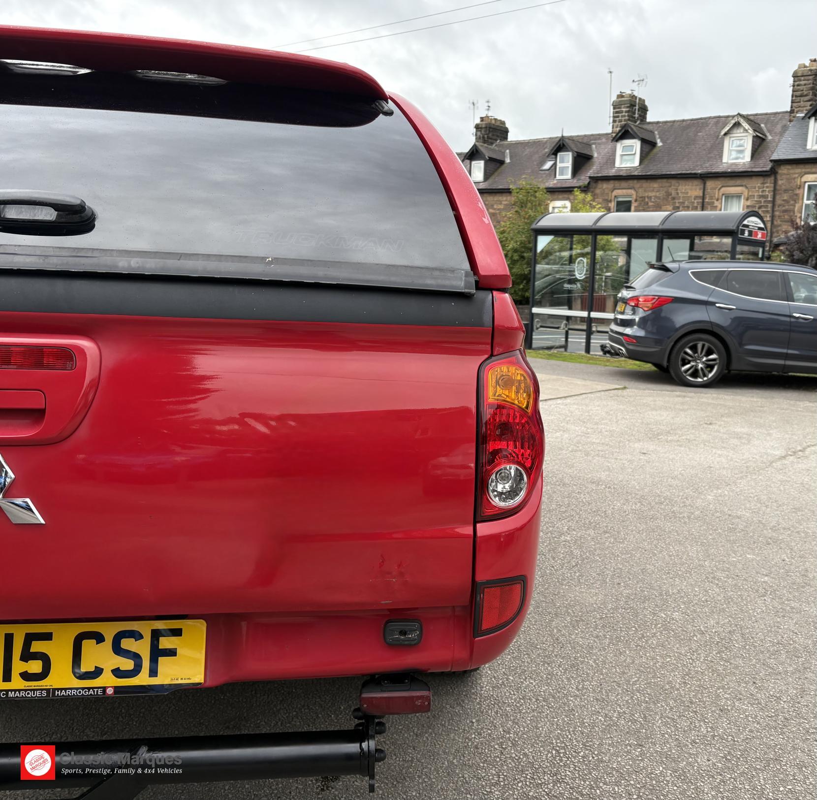 Mitsubishi L200 view 12