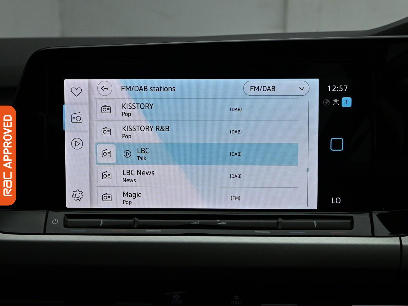 Volkswagen Golf view 14