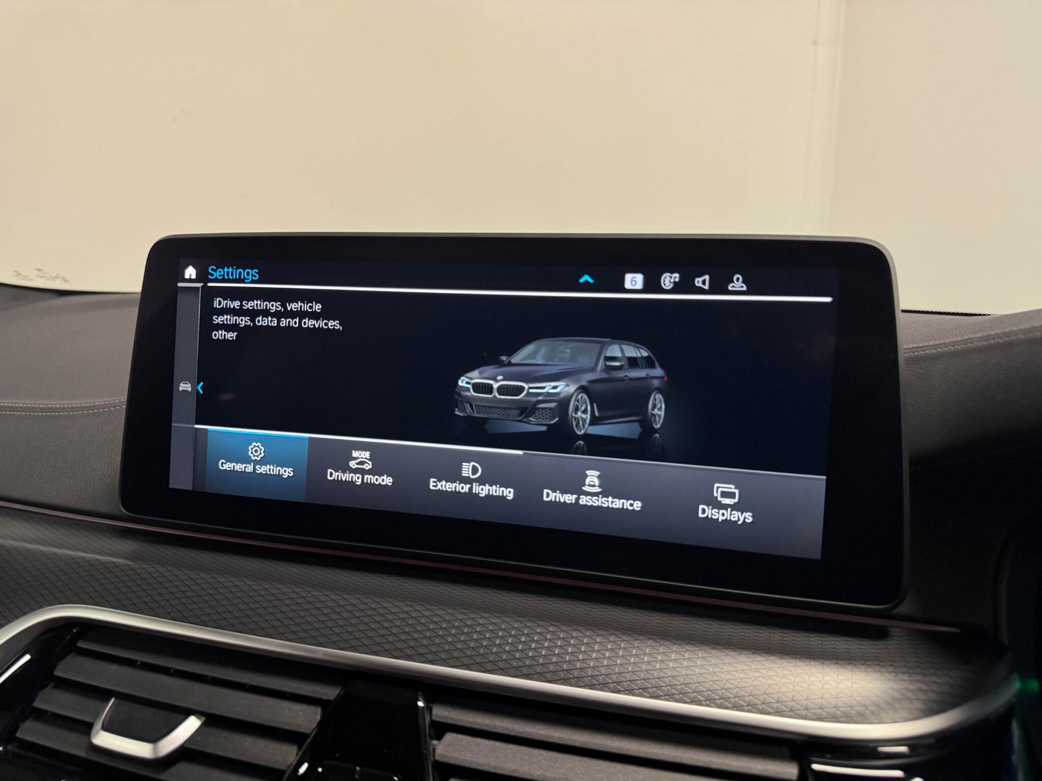 BMW 5 Series view 47
