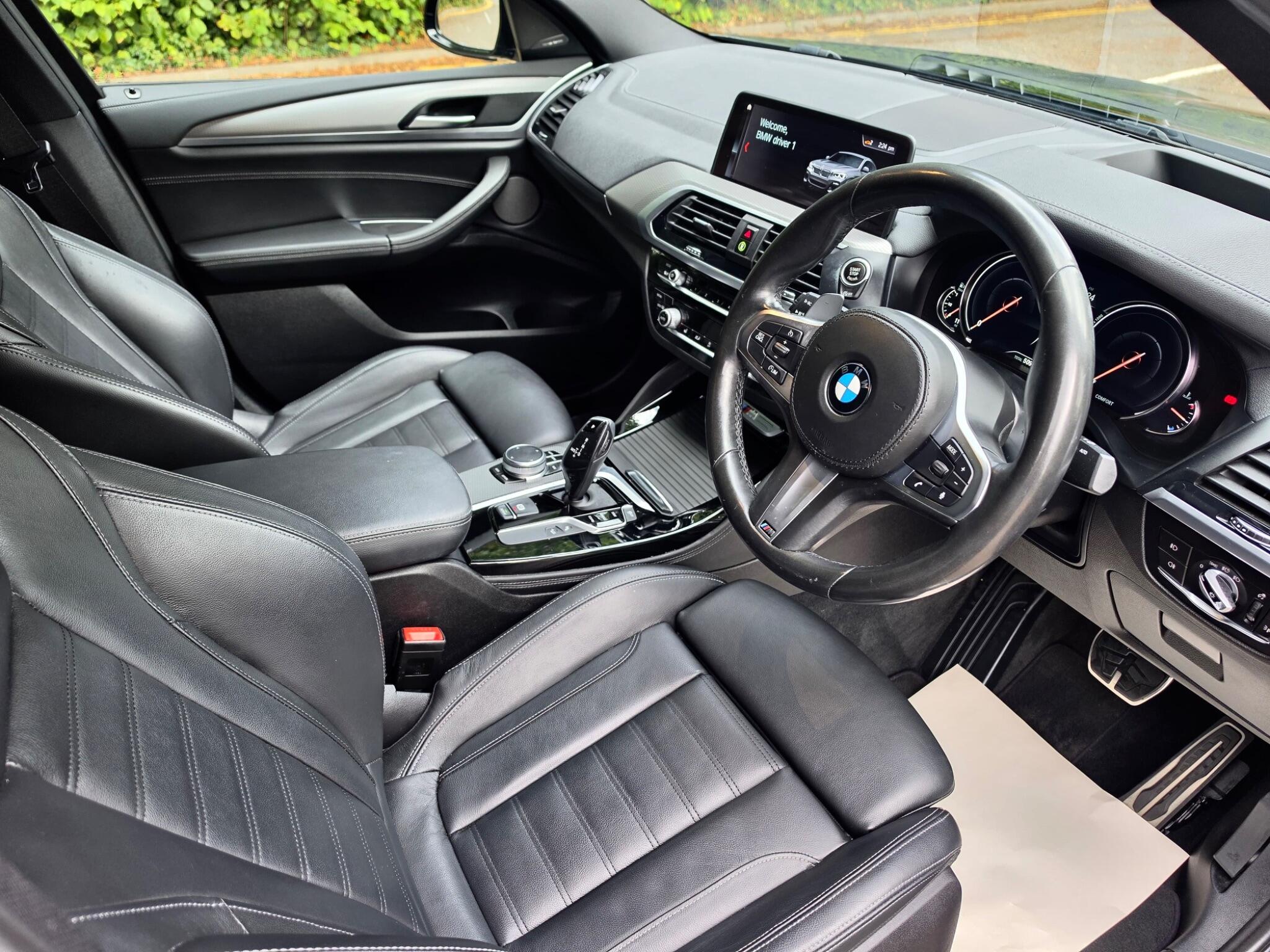 BMW X4 view 16