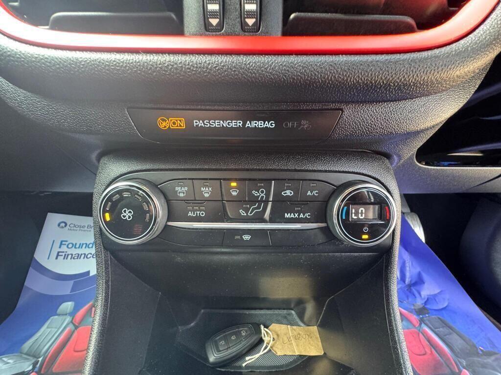 Ford Fiesta view 24