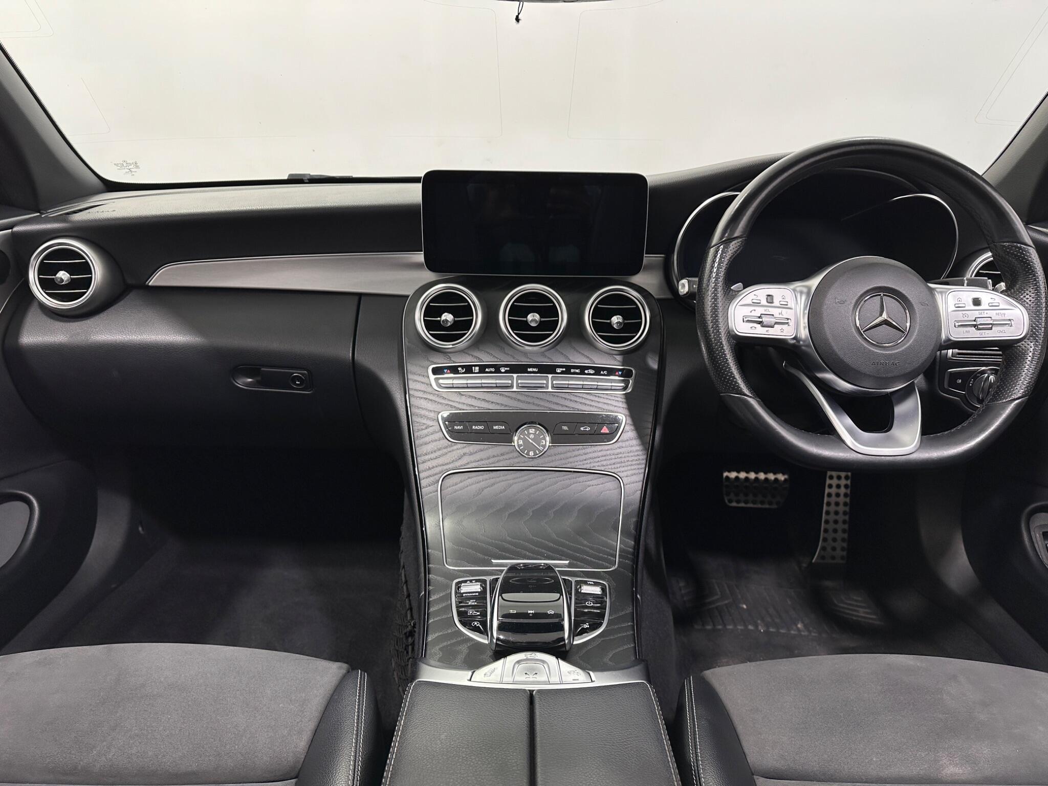 Mercedes-Benz C-Class view 21