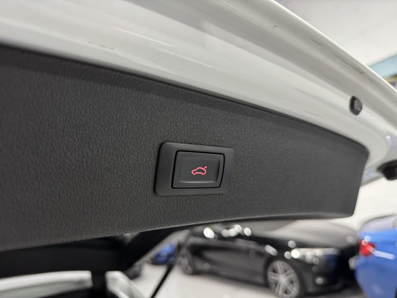 Audi Q5 view 20
