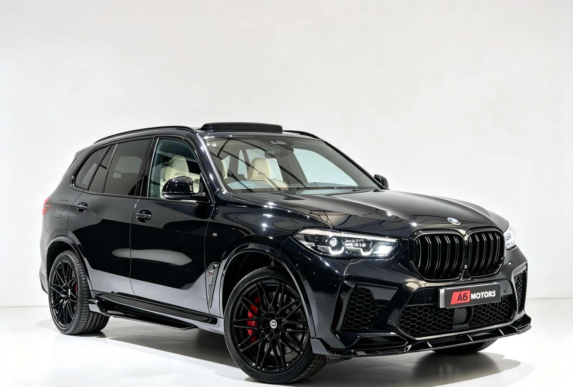 BMW X5 M view 2