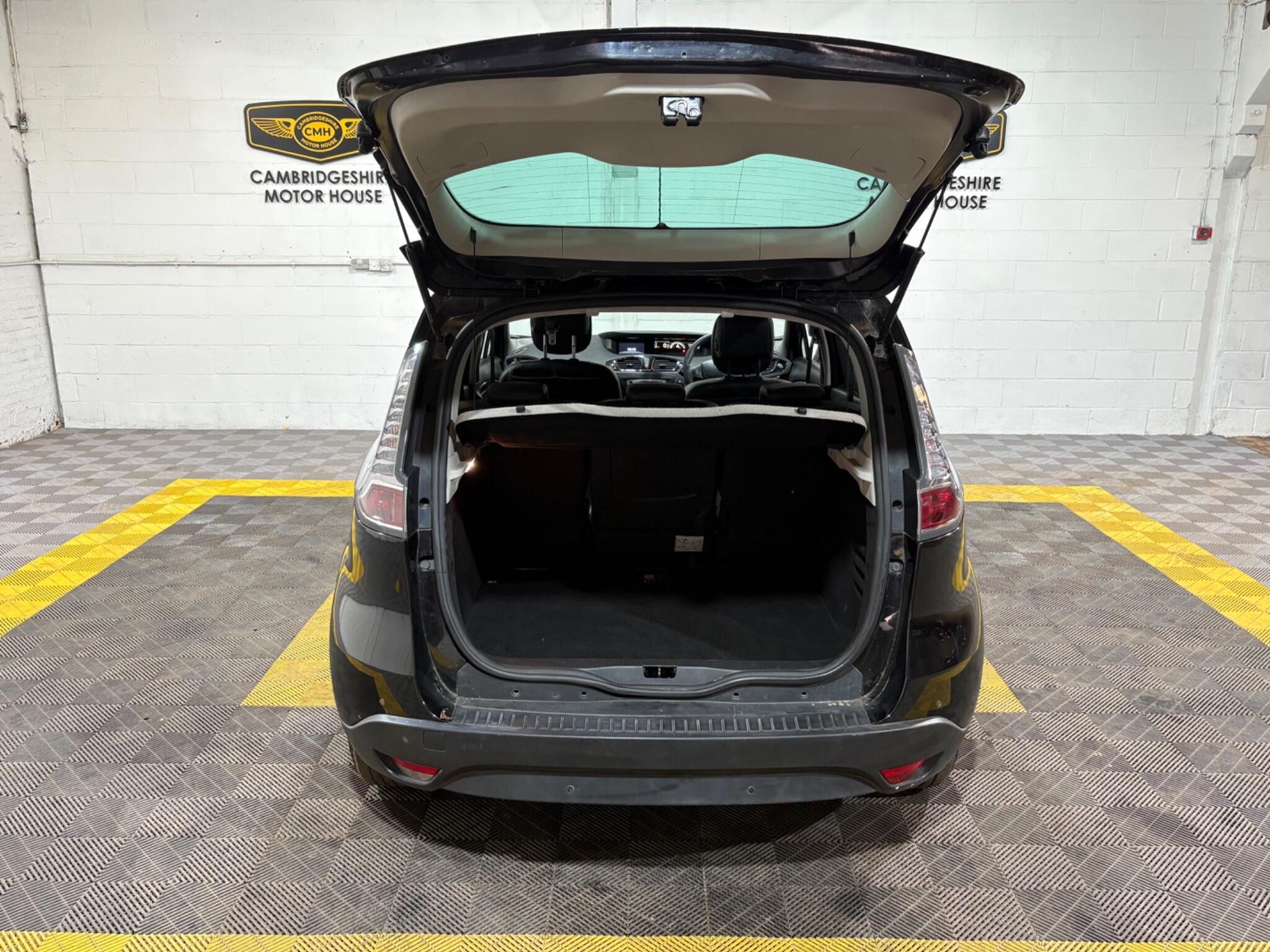 Renault Scenic view 45