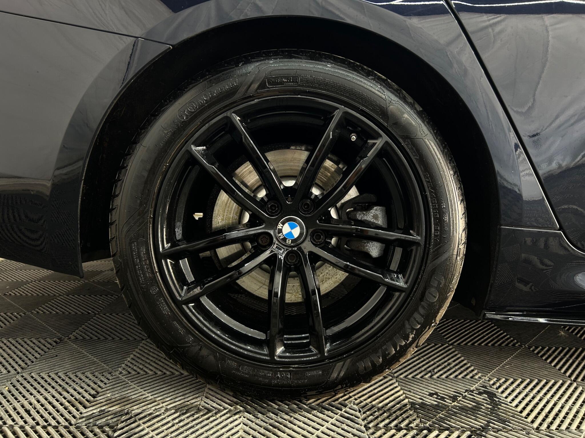 BMW 5 Series view 36