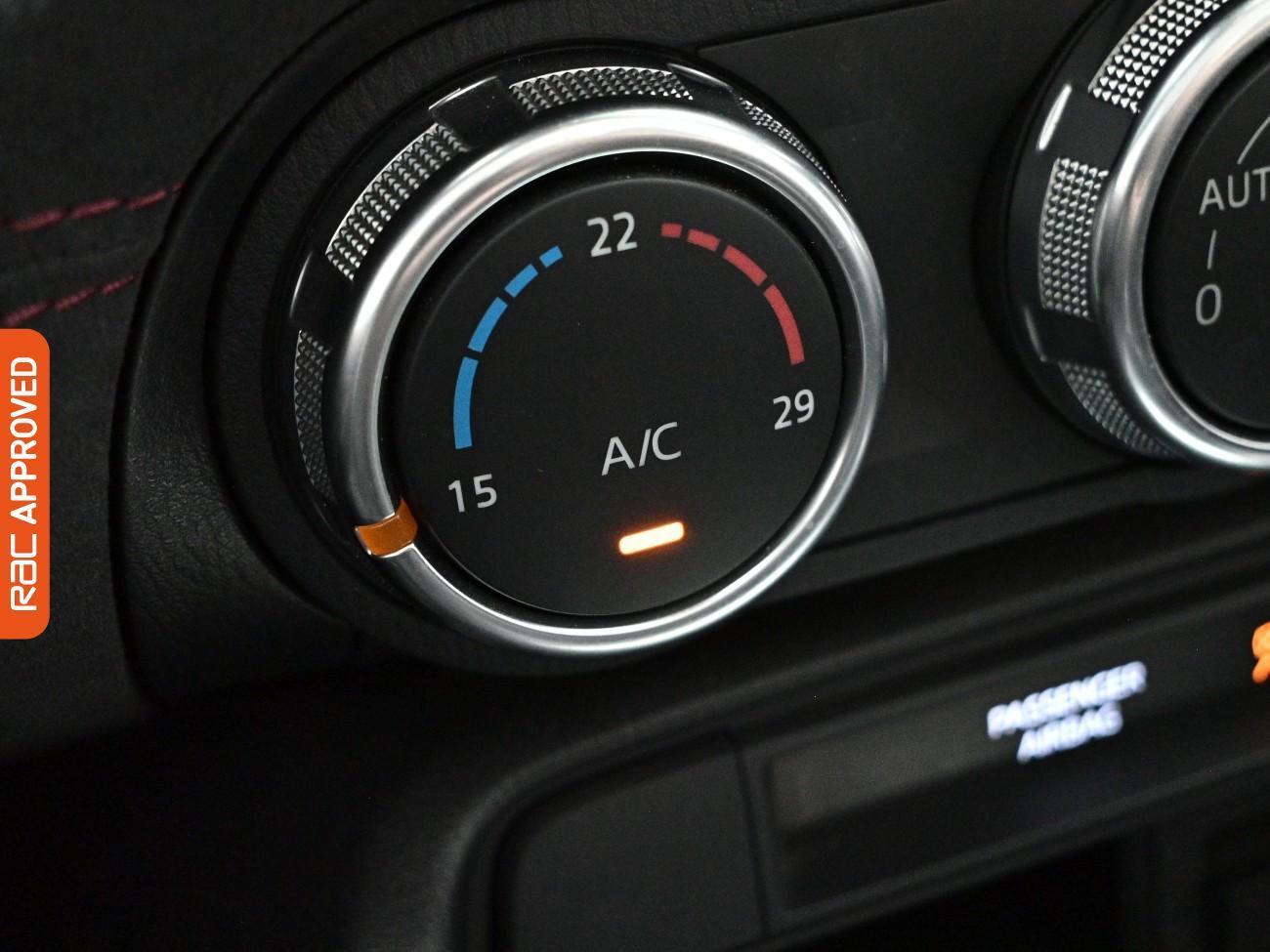 Mazda MX-5 view 16