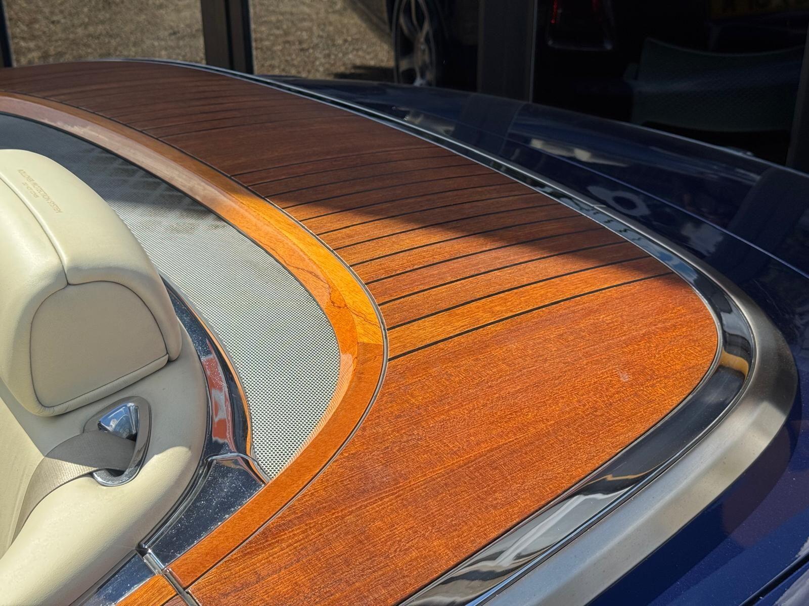 Rolls-Royce Phantom view 18