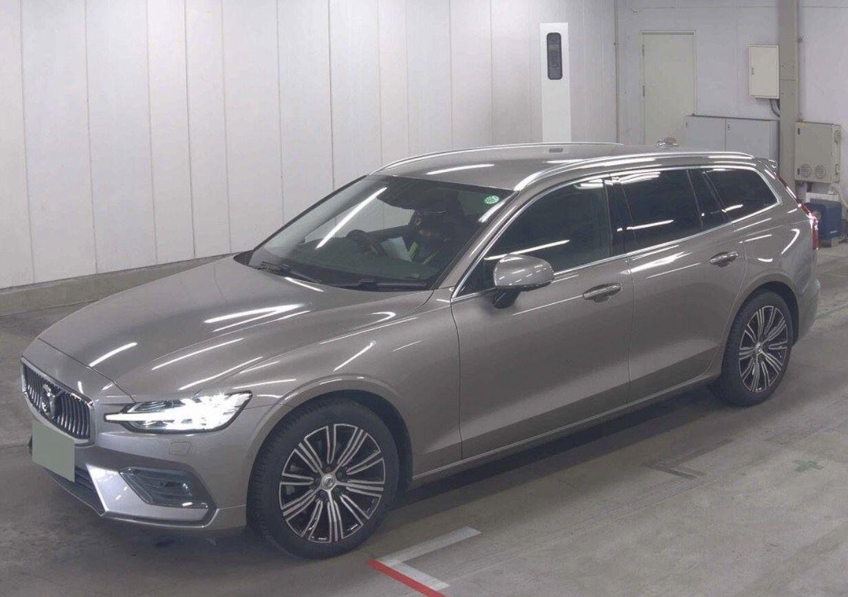 Volvo V60 view 2