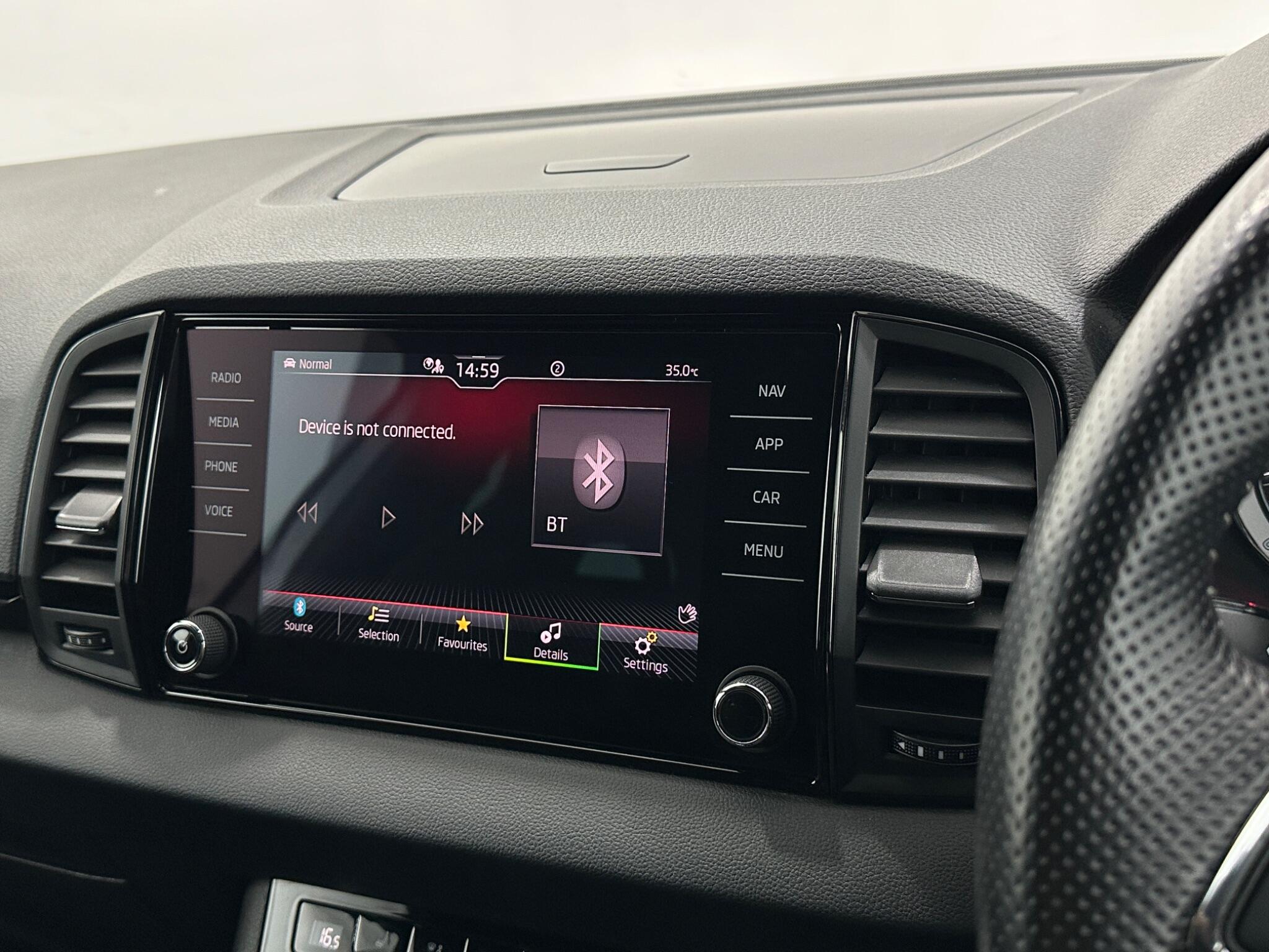 Skoda Karoq view 25