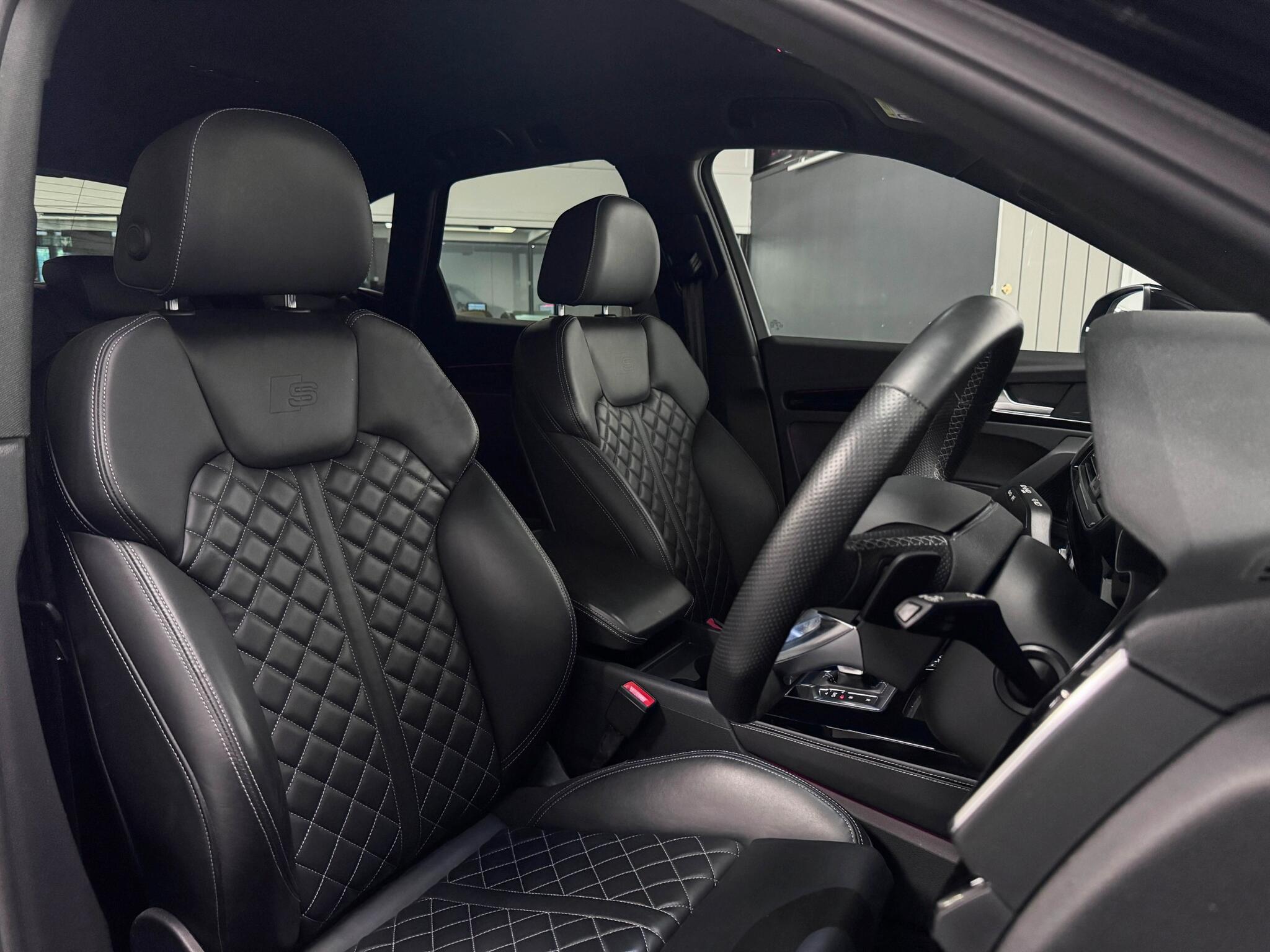 Audi Q5 view 29