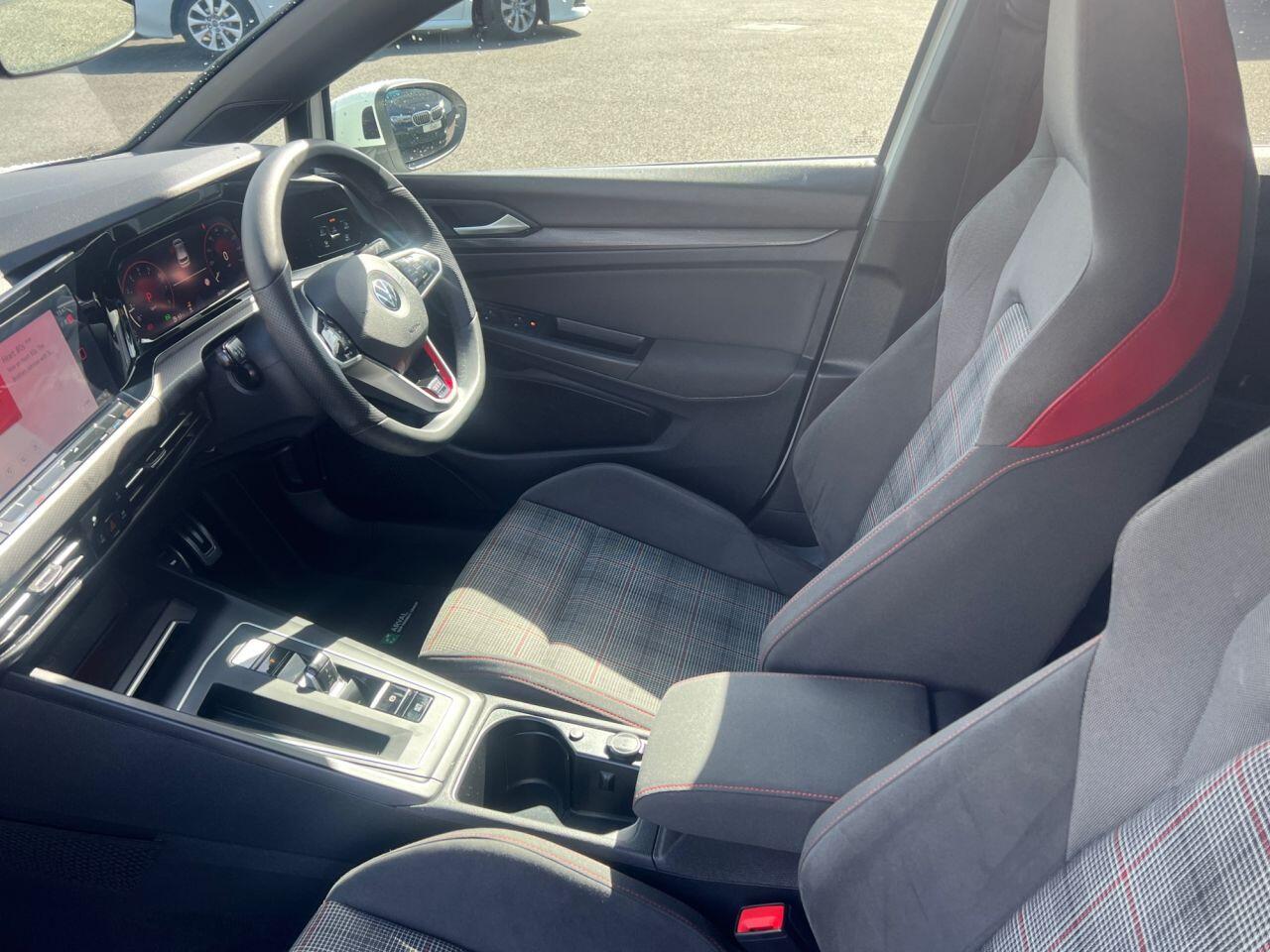 Volkswagen Golf view 7