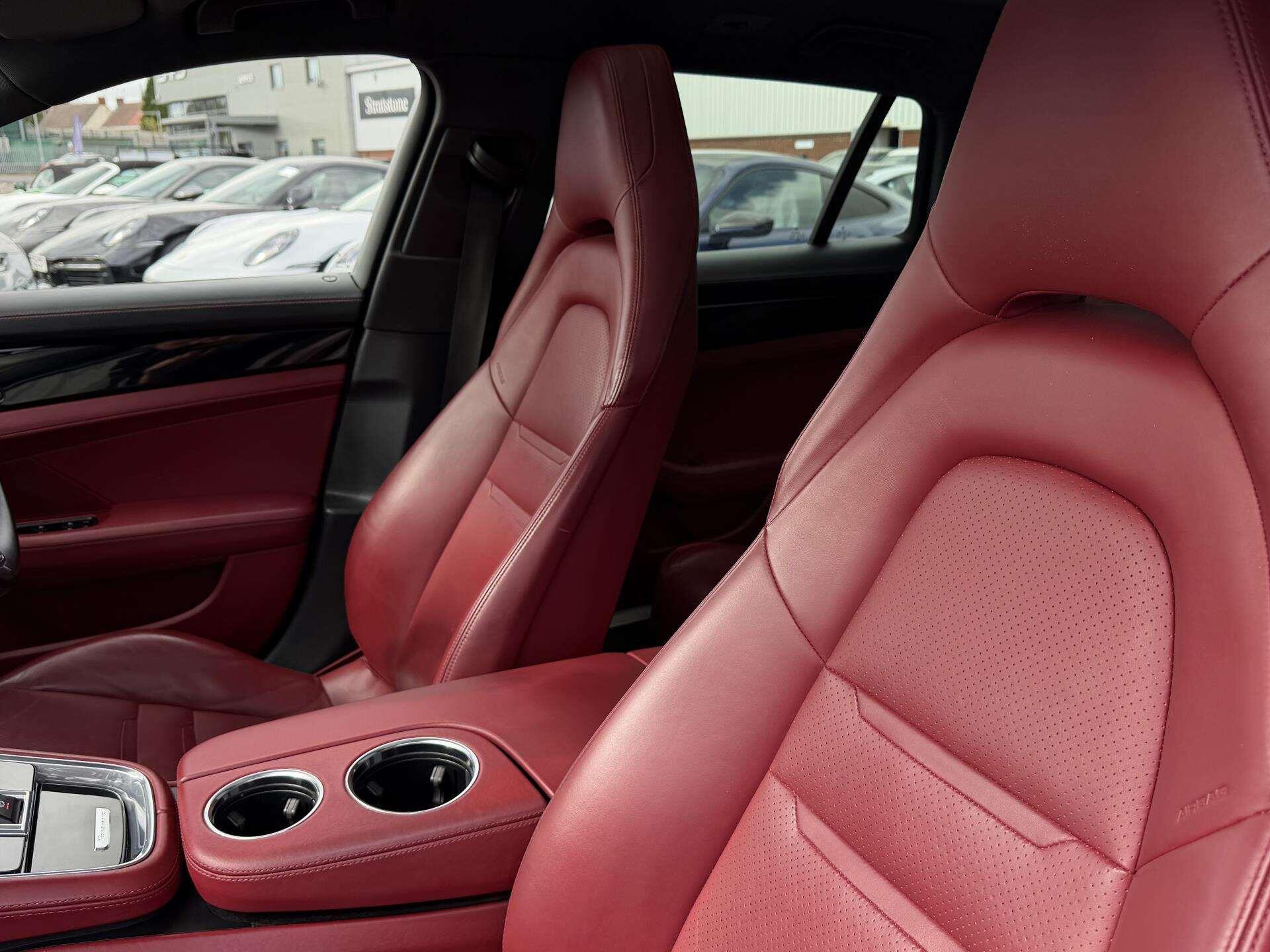 Porsche Panamera view 14