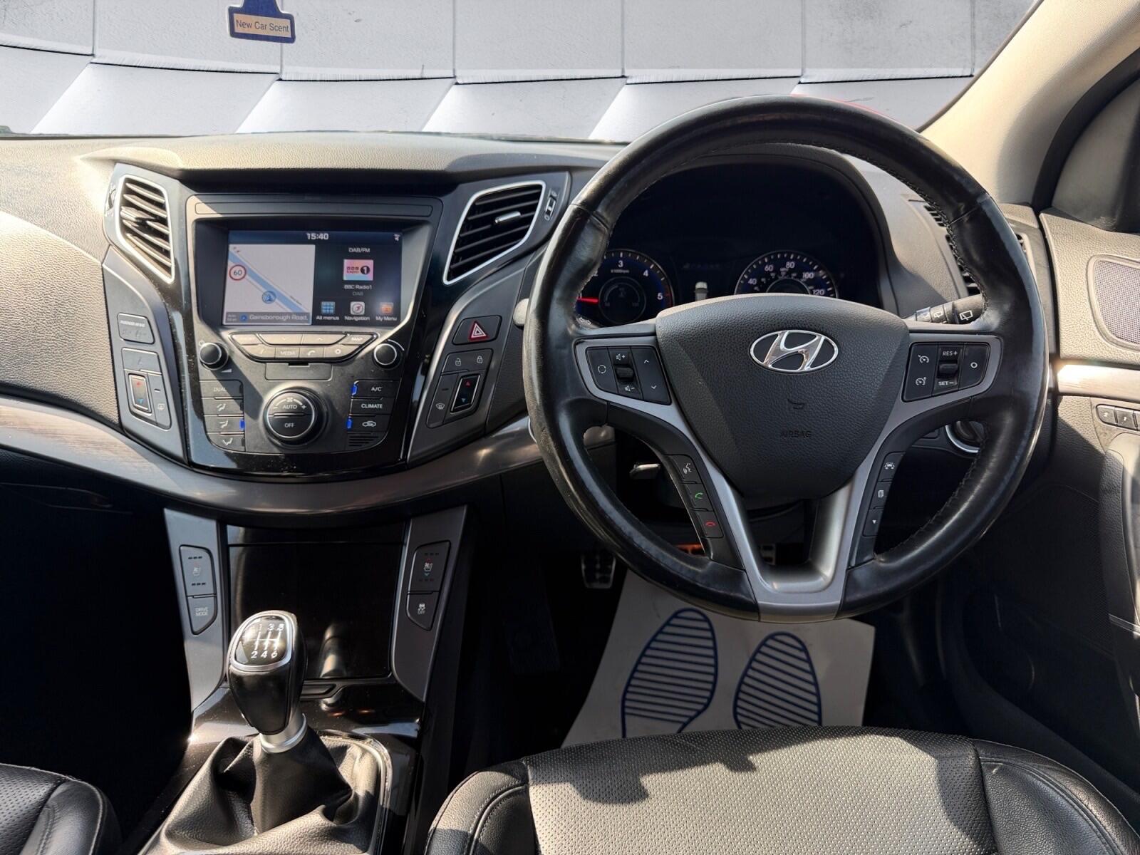 Hyundai I40 view 14