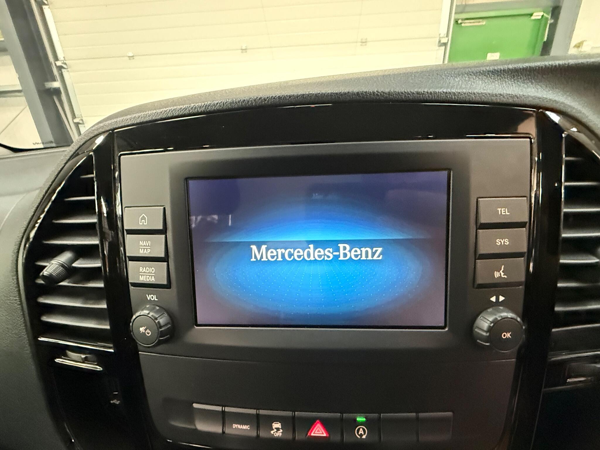 Mercedes-Benz Vito view 18