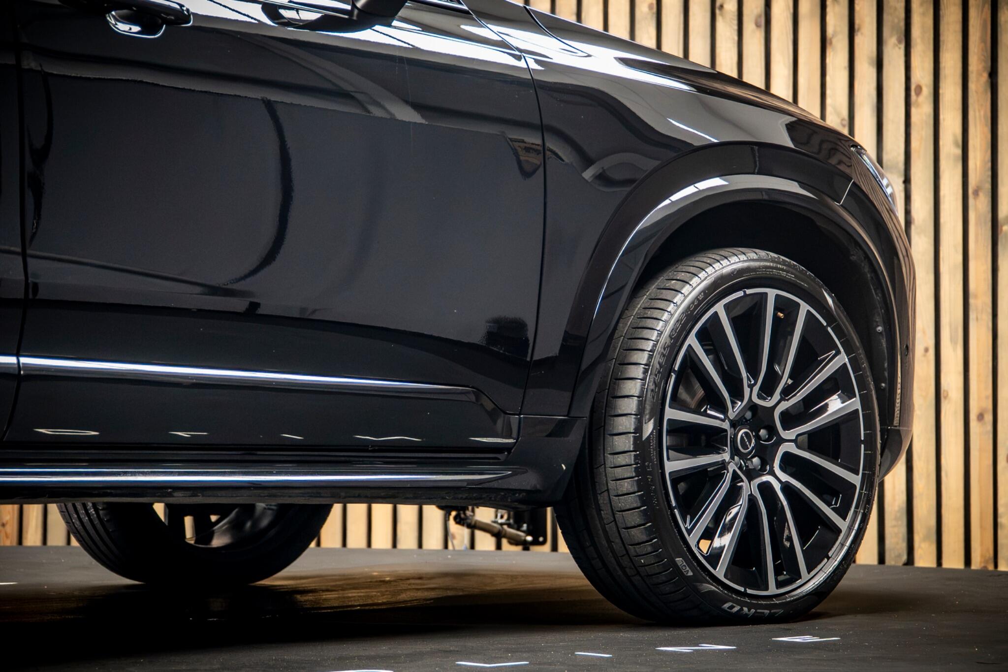 Volvo XC90 view 14