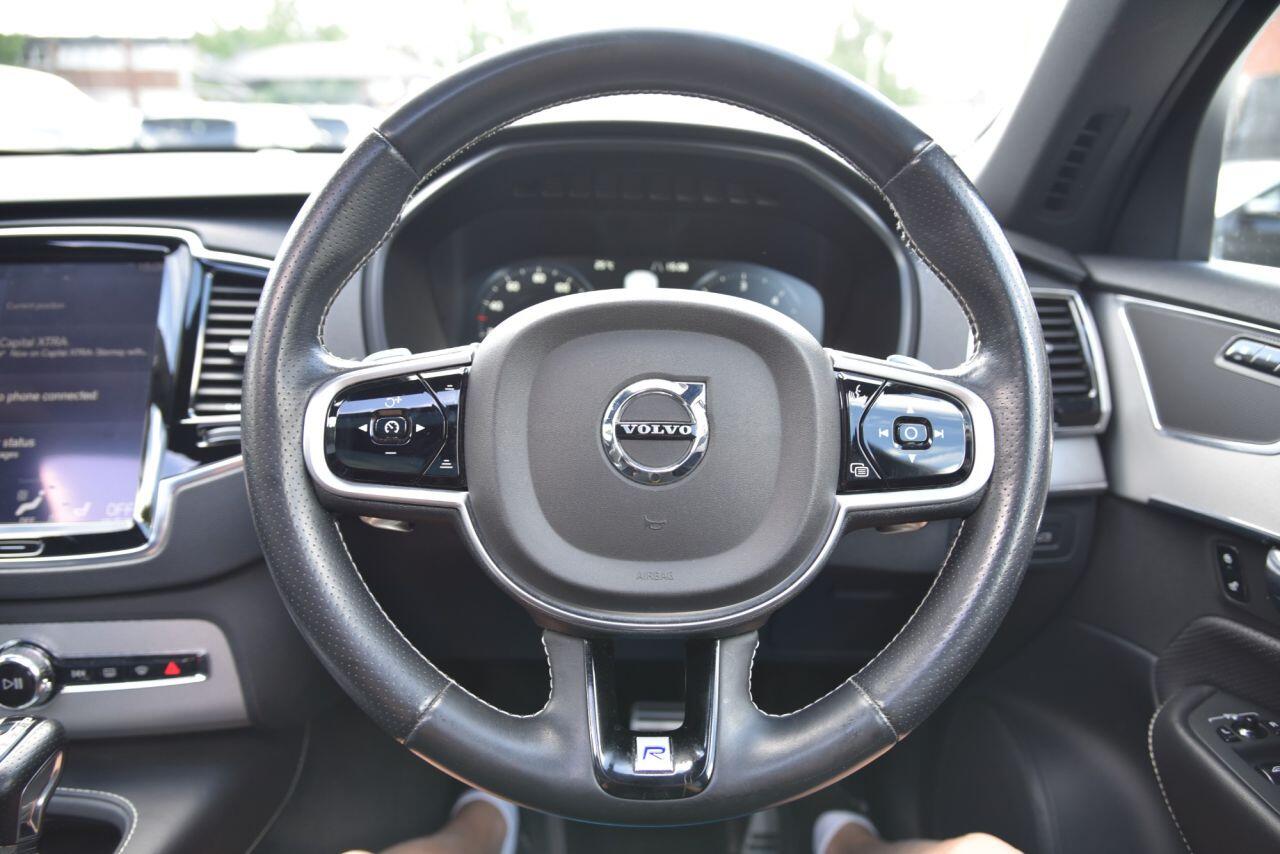 Volvo XC90 view 25