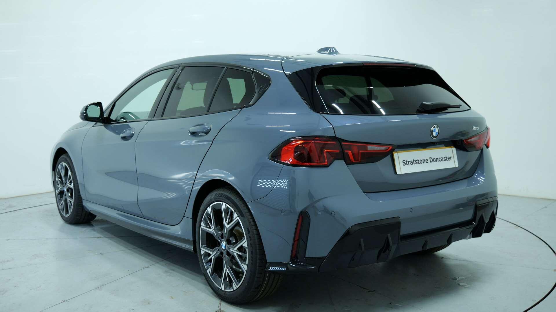 BMW 1 Series view 2