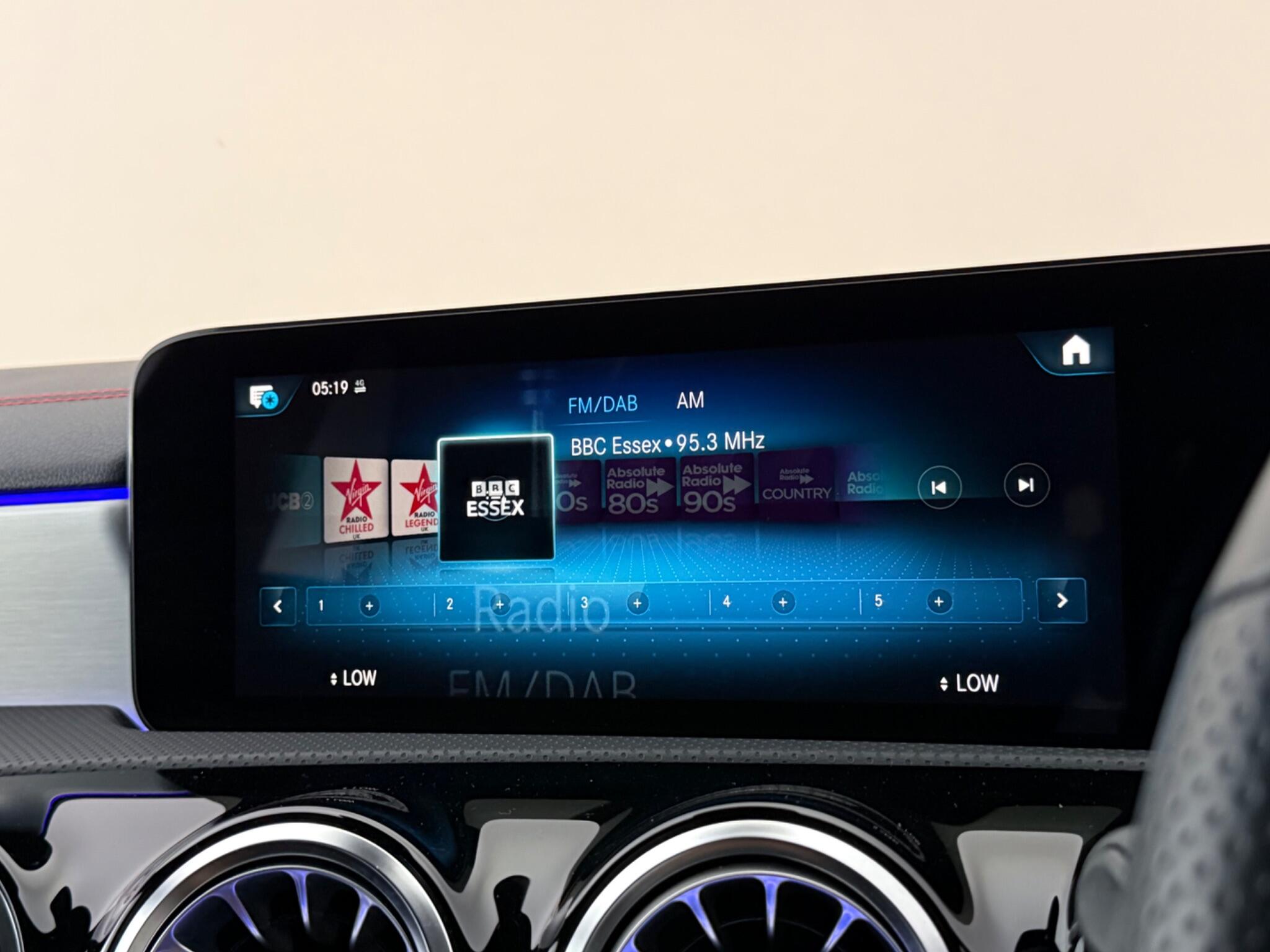 Mercedes-Benz CLA view 25