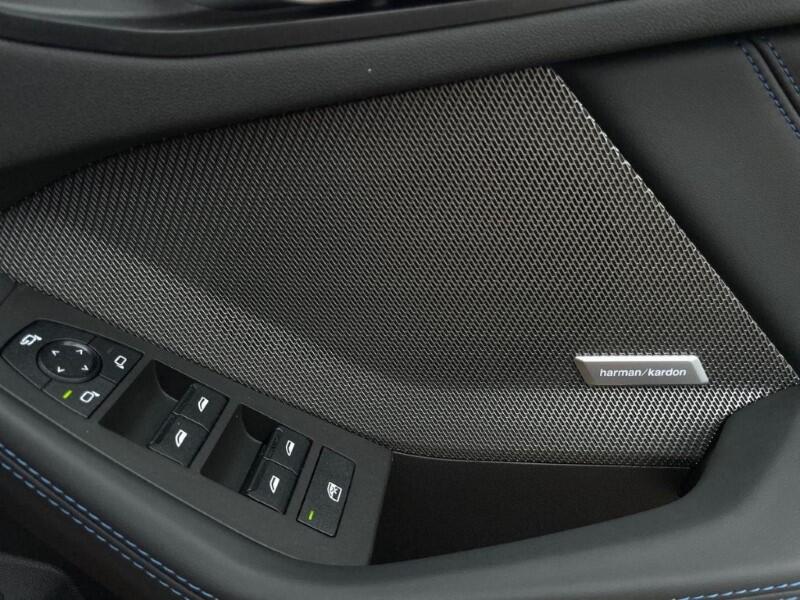 BMW 1 Series view 19