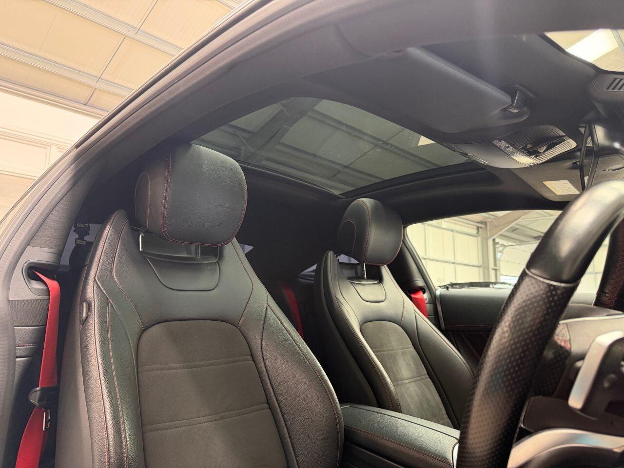 Mercedes-Benz C-Class view 5