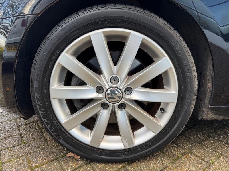 2009 Volkswagen Golf image 33