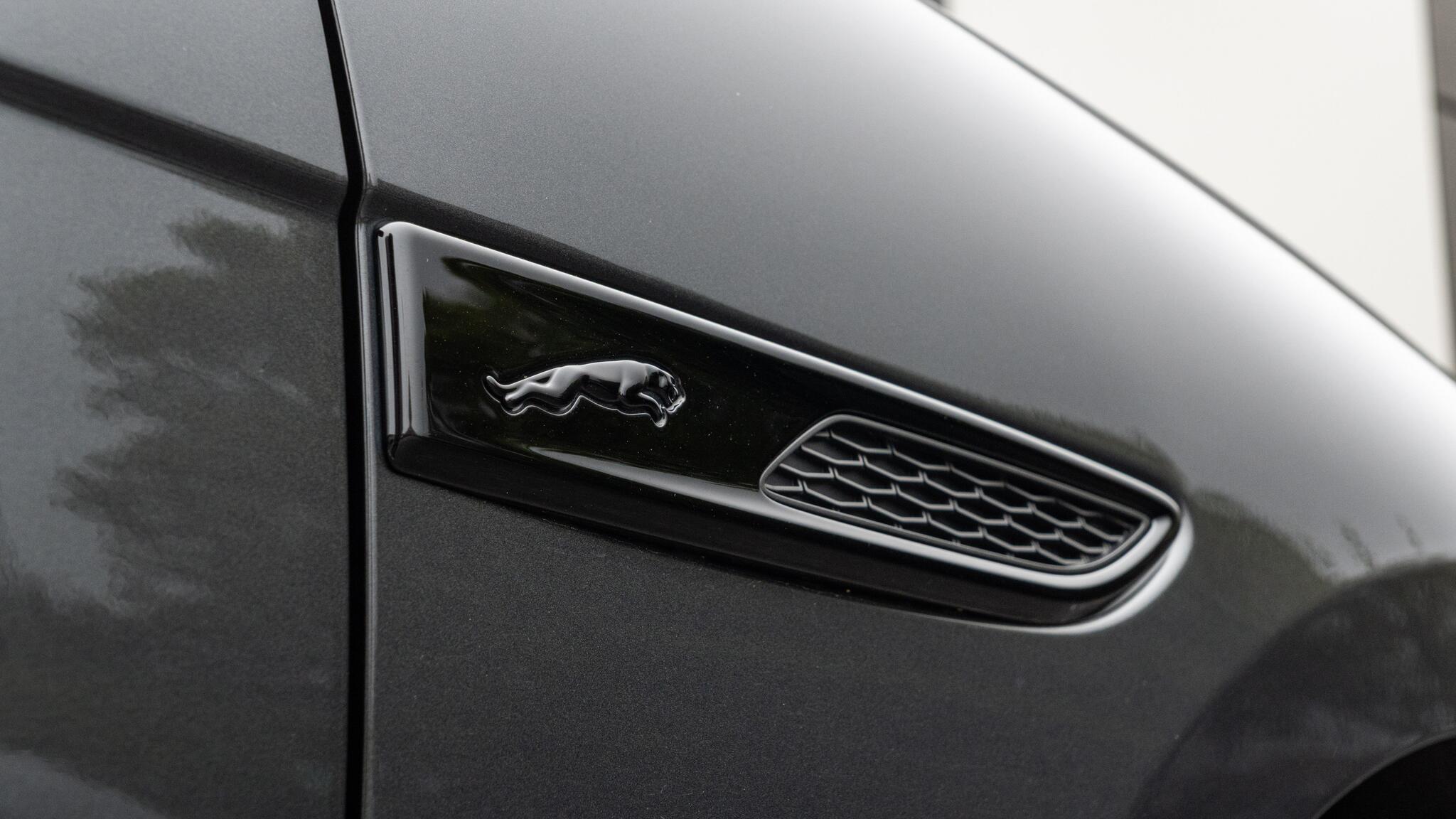 Jaguar F-Pace view 91
