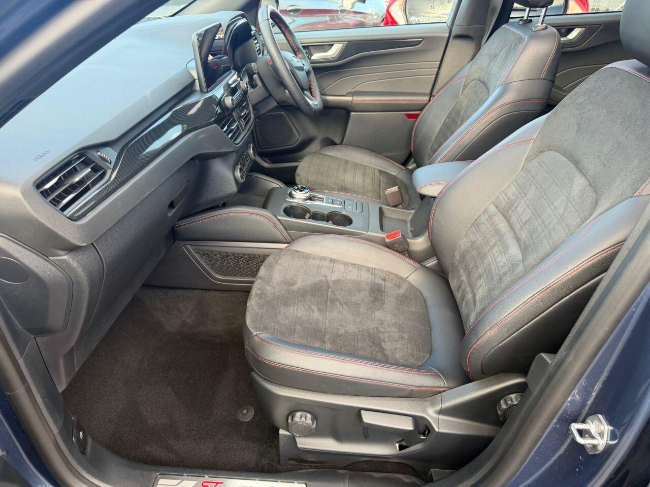 Ford Kuga view 18