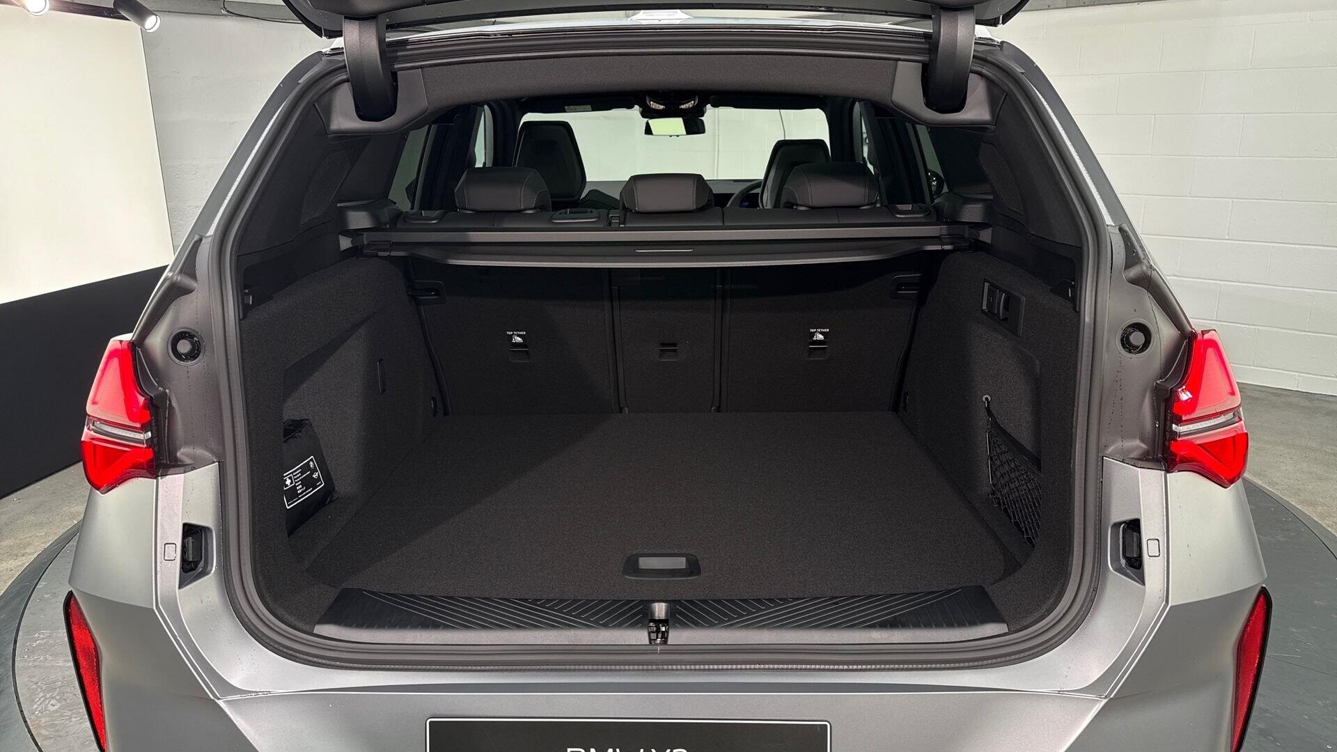 BMW X3 view 13