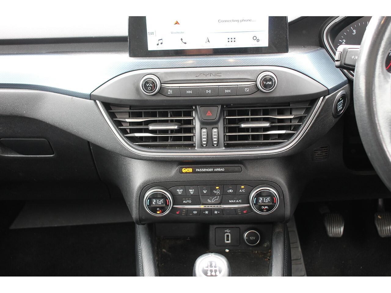 Ford Focus view 17