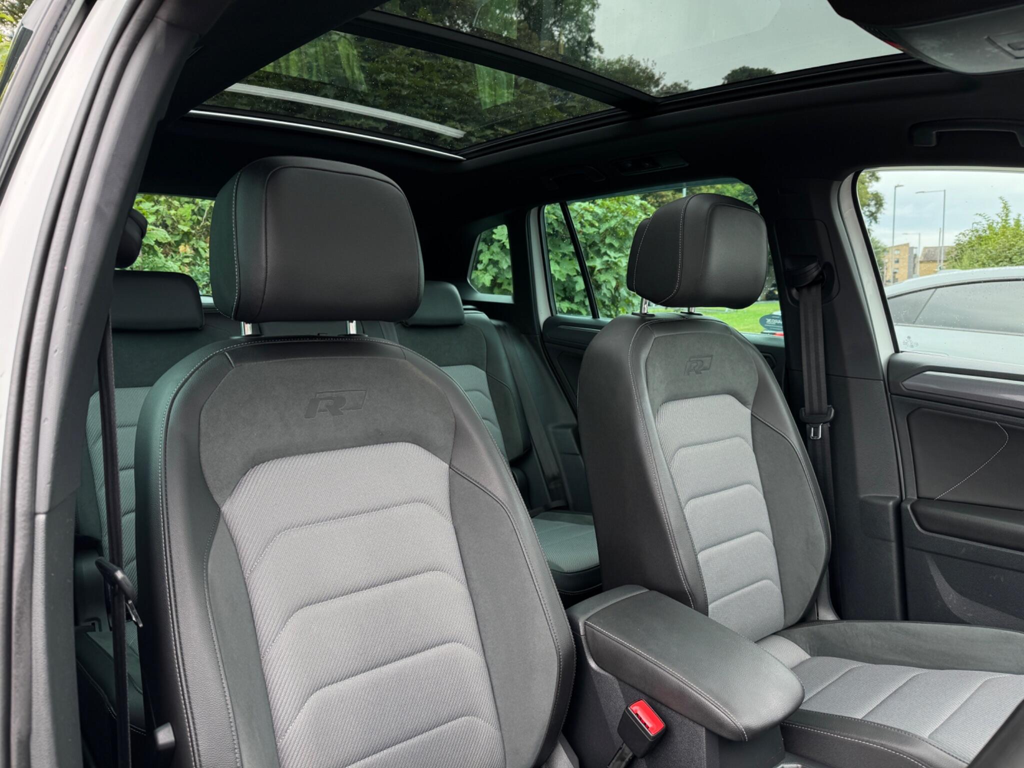Volkswagen Tiguan view 21