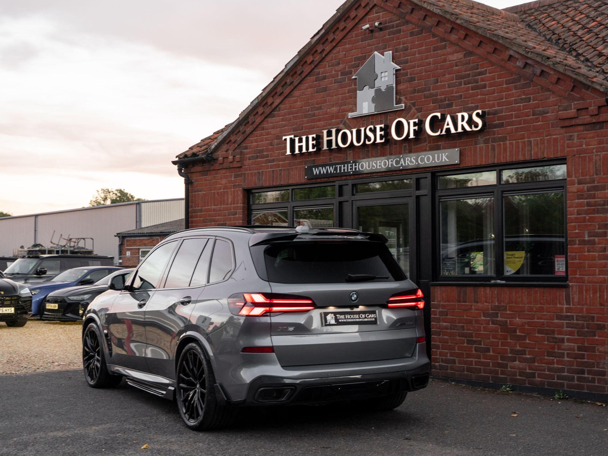 BMW X5 view 16