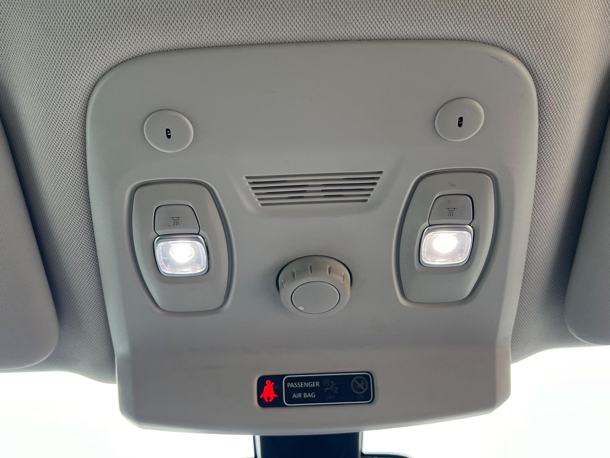 Renault Grand Scenic view 23