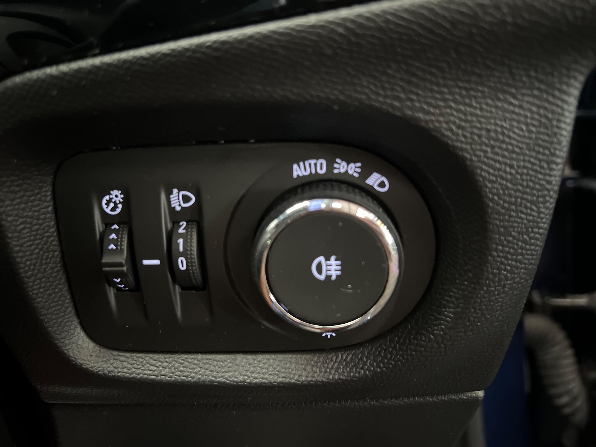 Vauxhall Corsa view 32