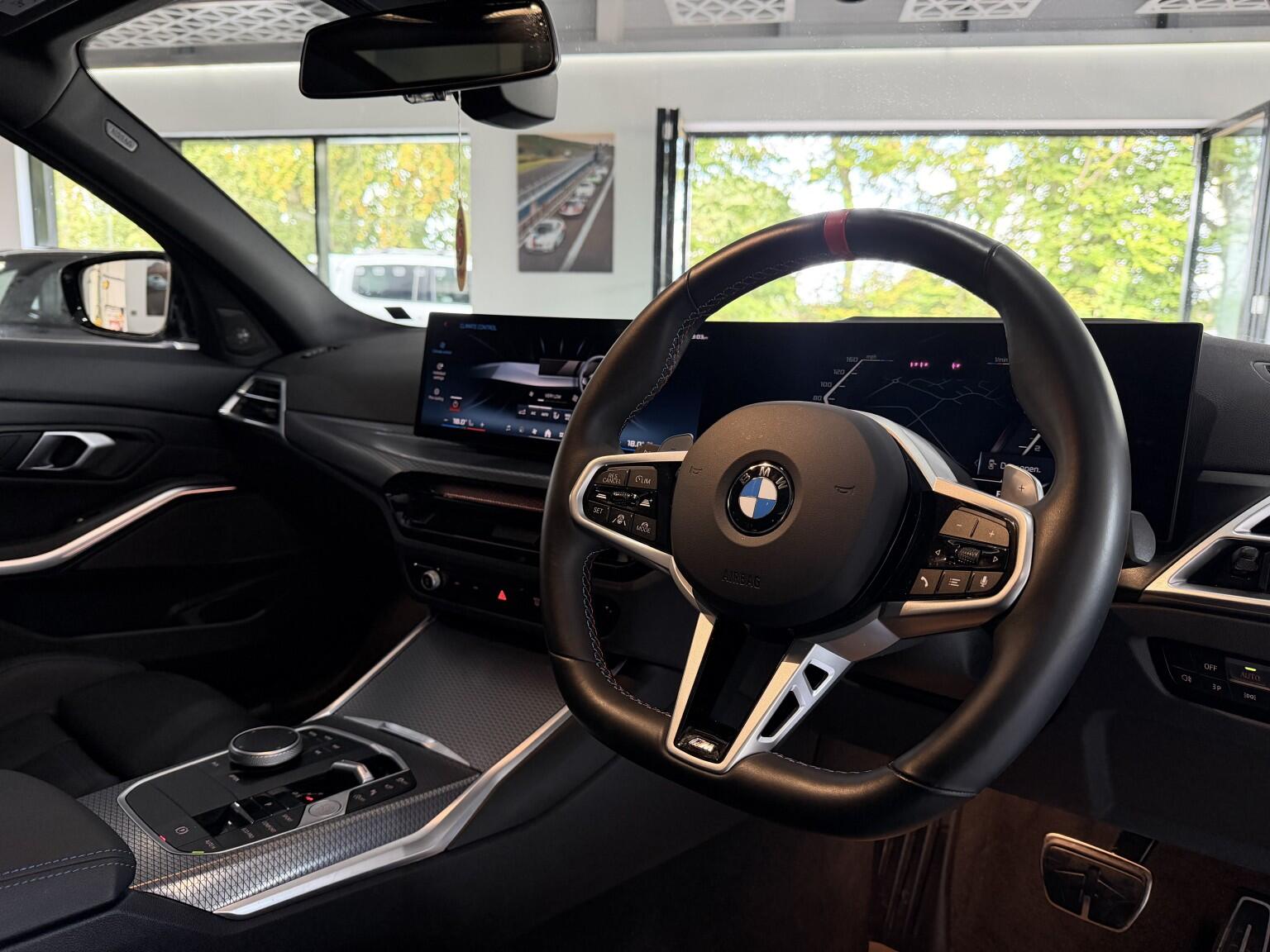 BMW 3 Series view 15