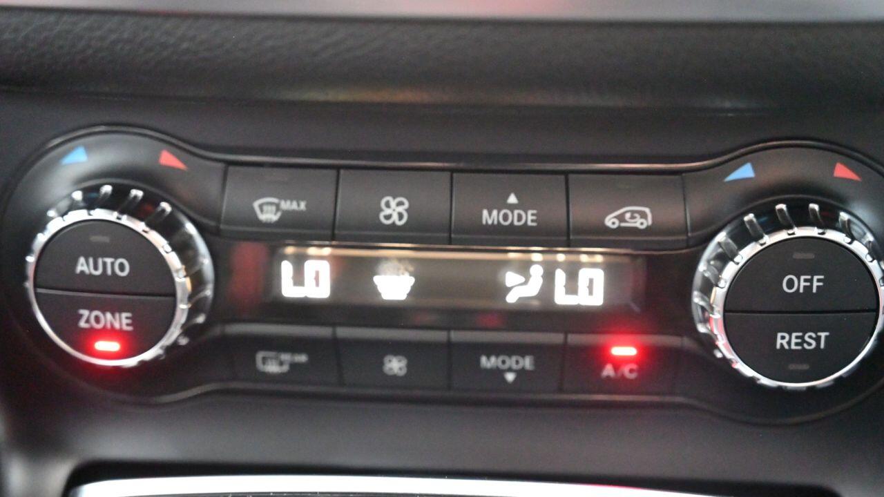 Mercedes-Benz Cla view 32