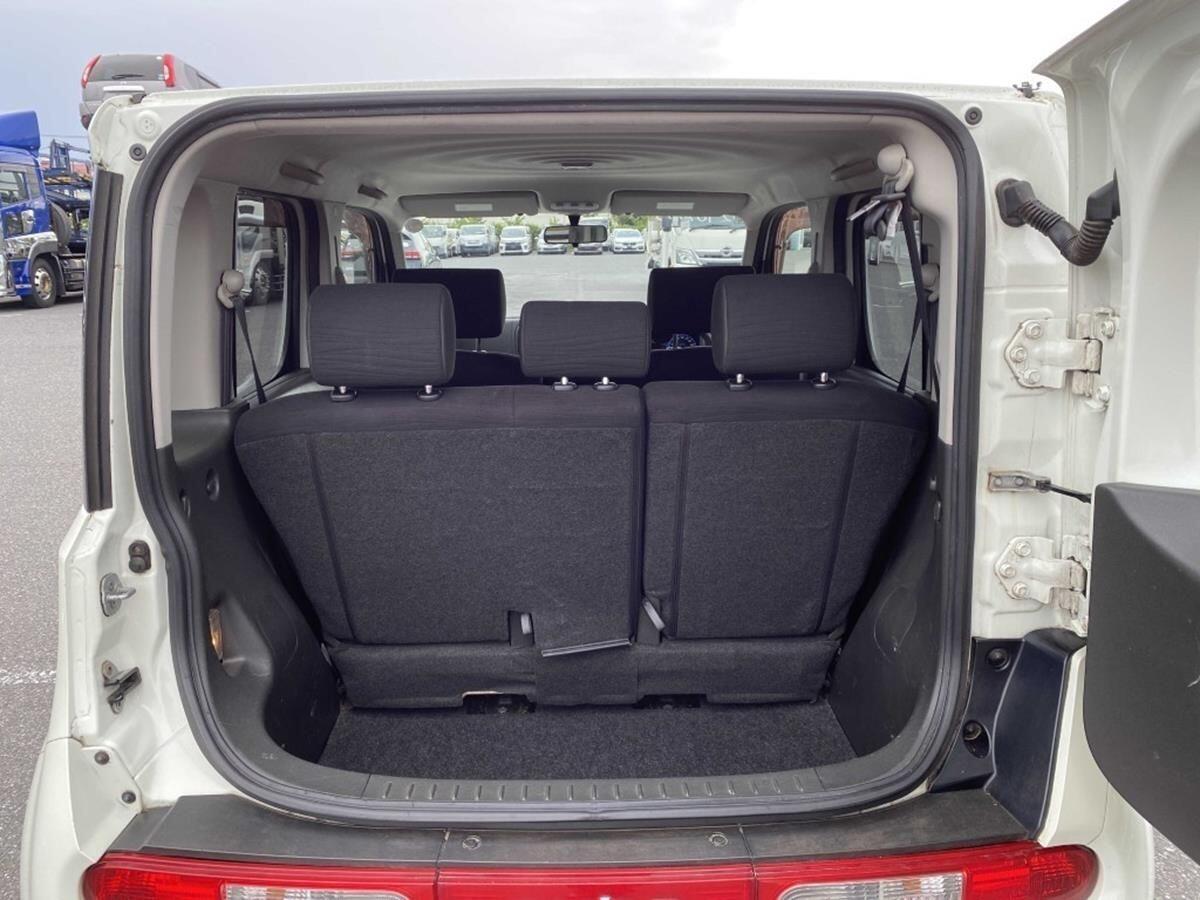 Nissan Cube view 12
