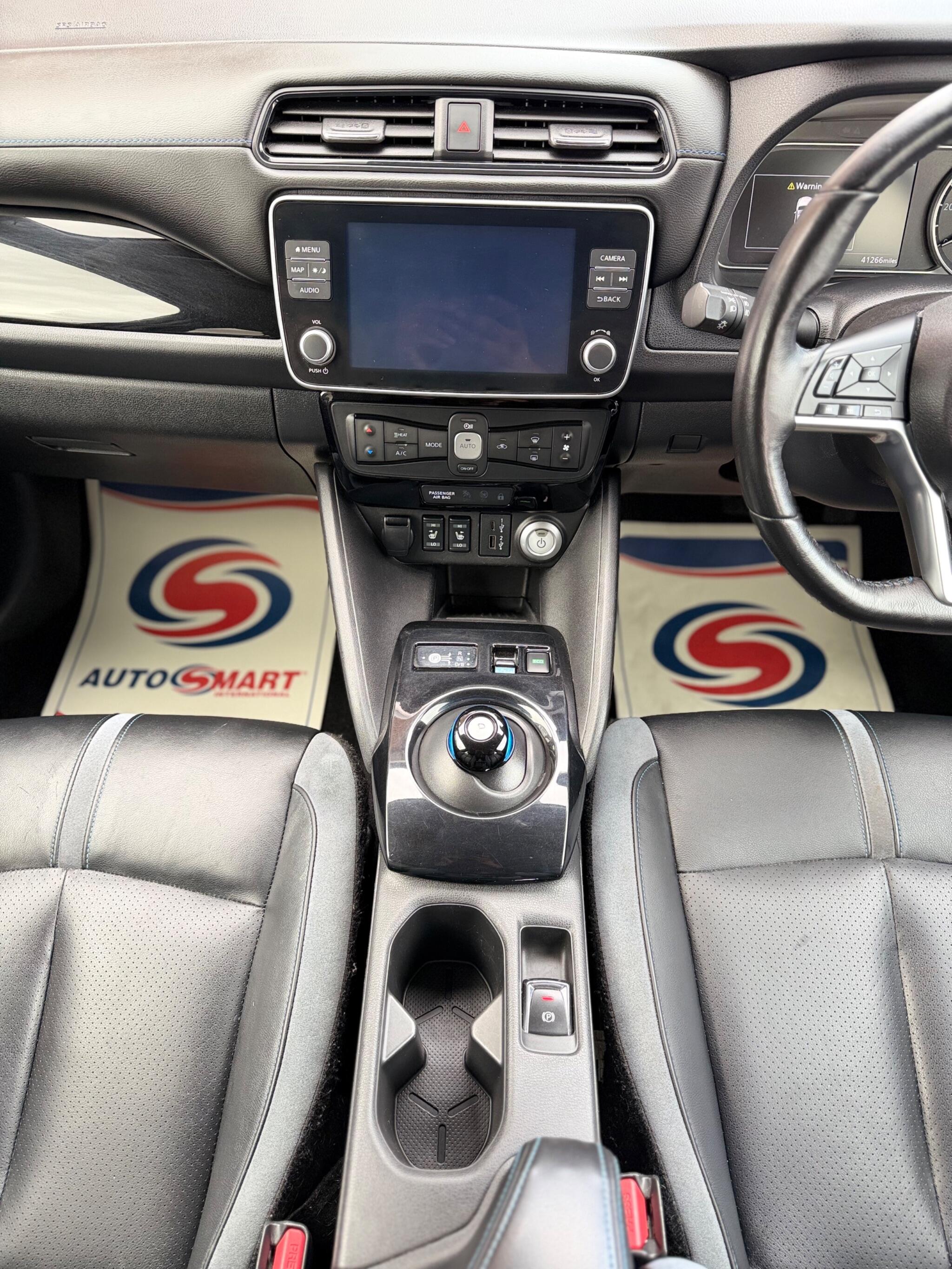 Nissan Leaf view 16