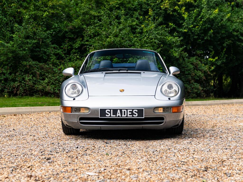 Porsche 911 view 10