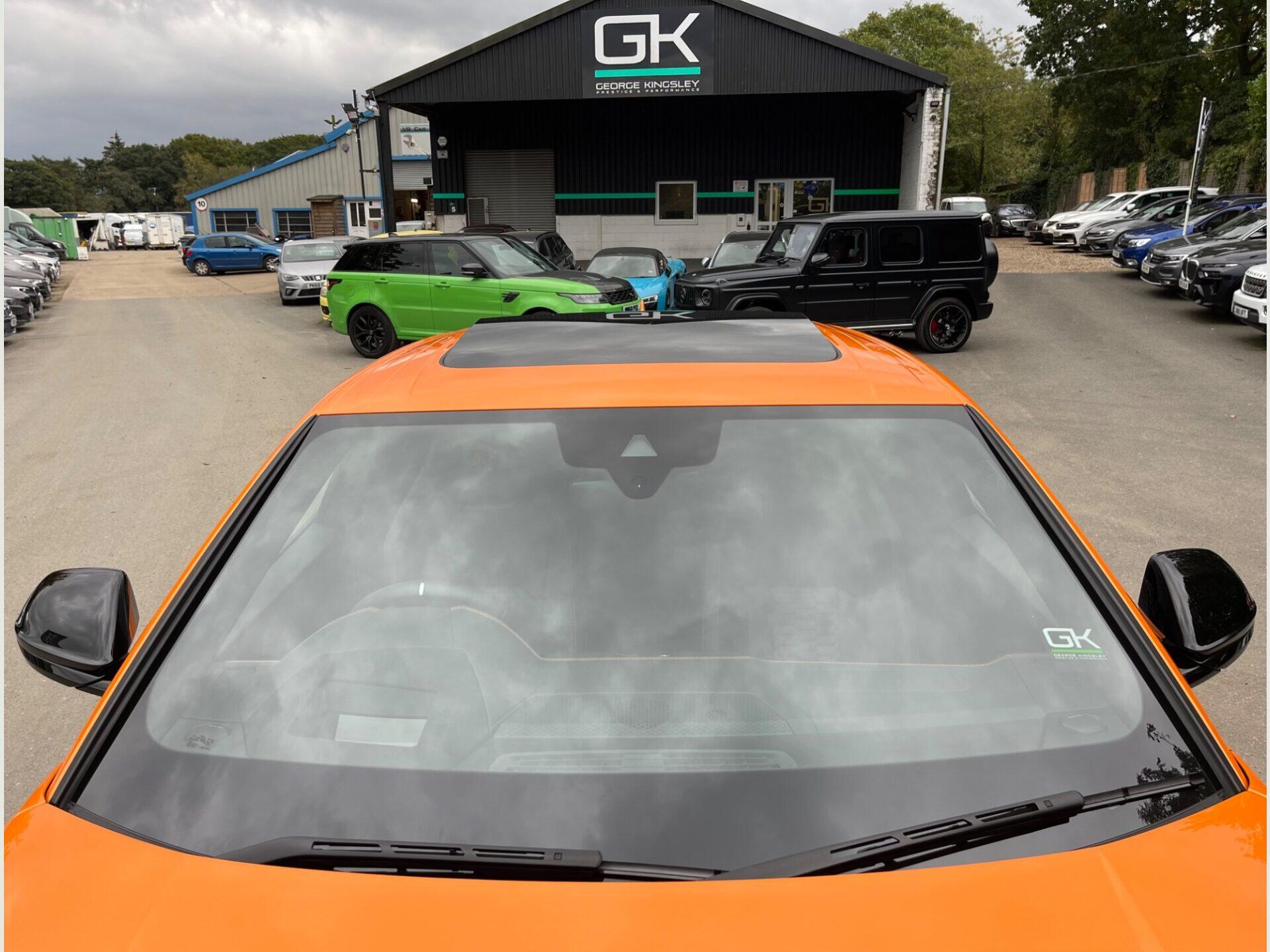 Lamborghini Urus view 85