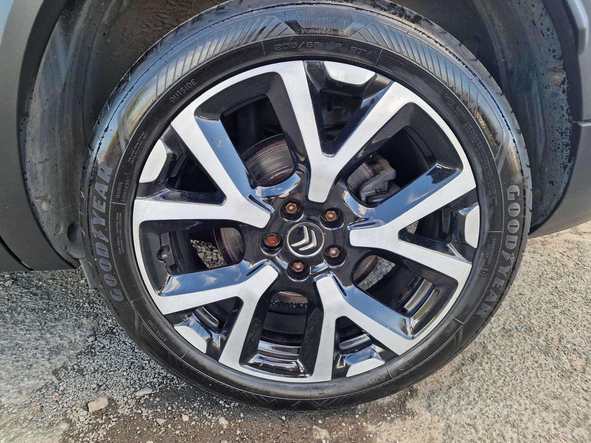 Citroen C5 Aircross view 41