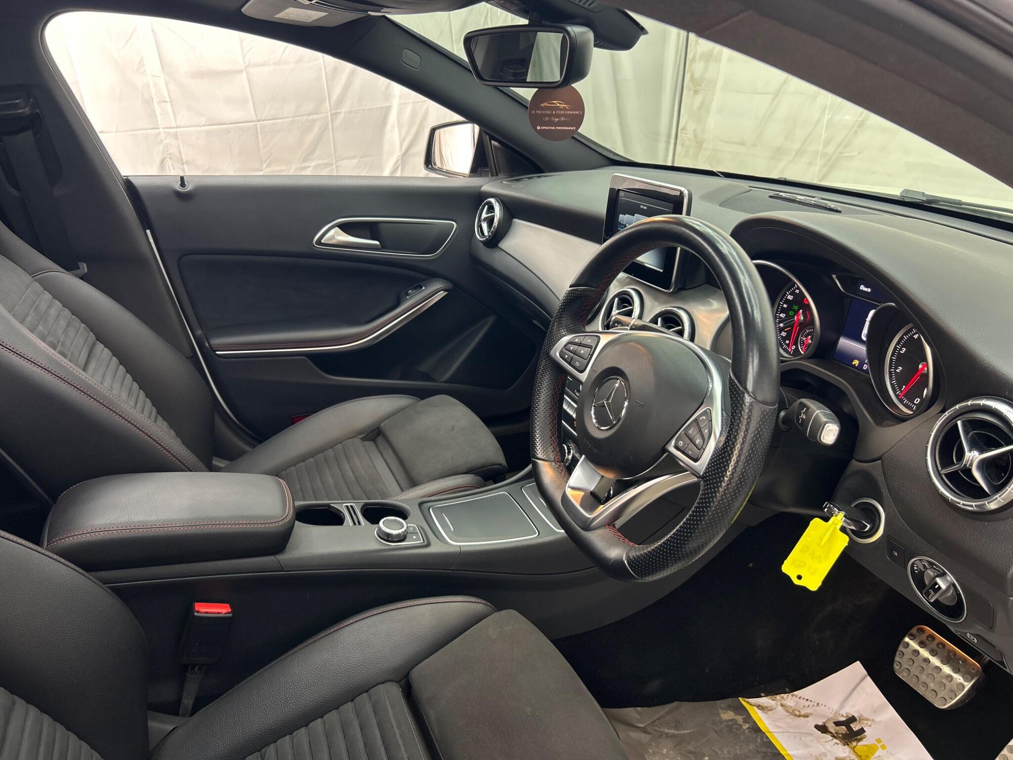 Mercedes-Benz Cla view 51